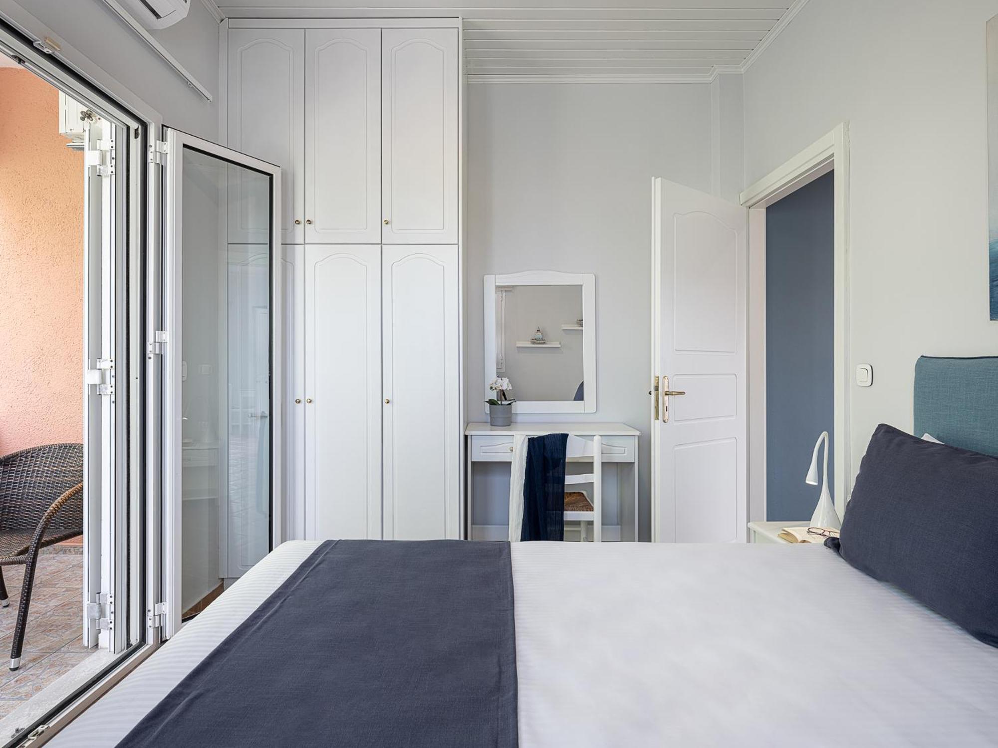 Apartment Elena Seafront Luxury Apartments