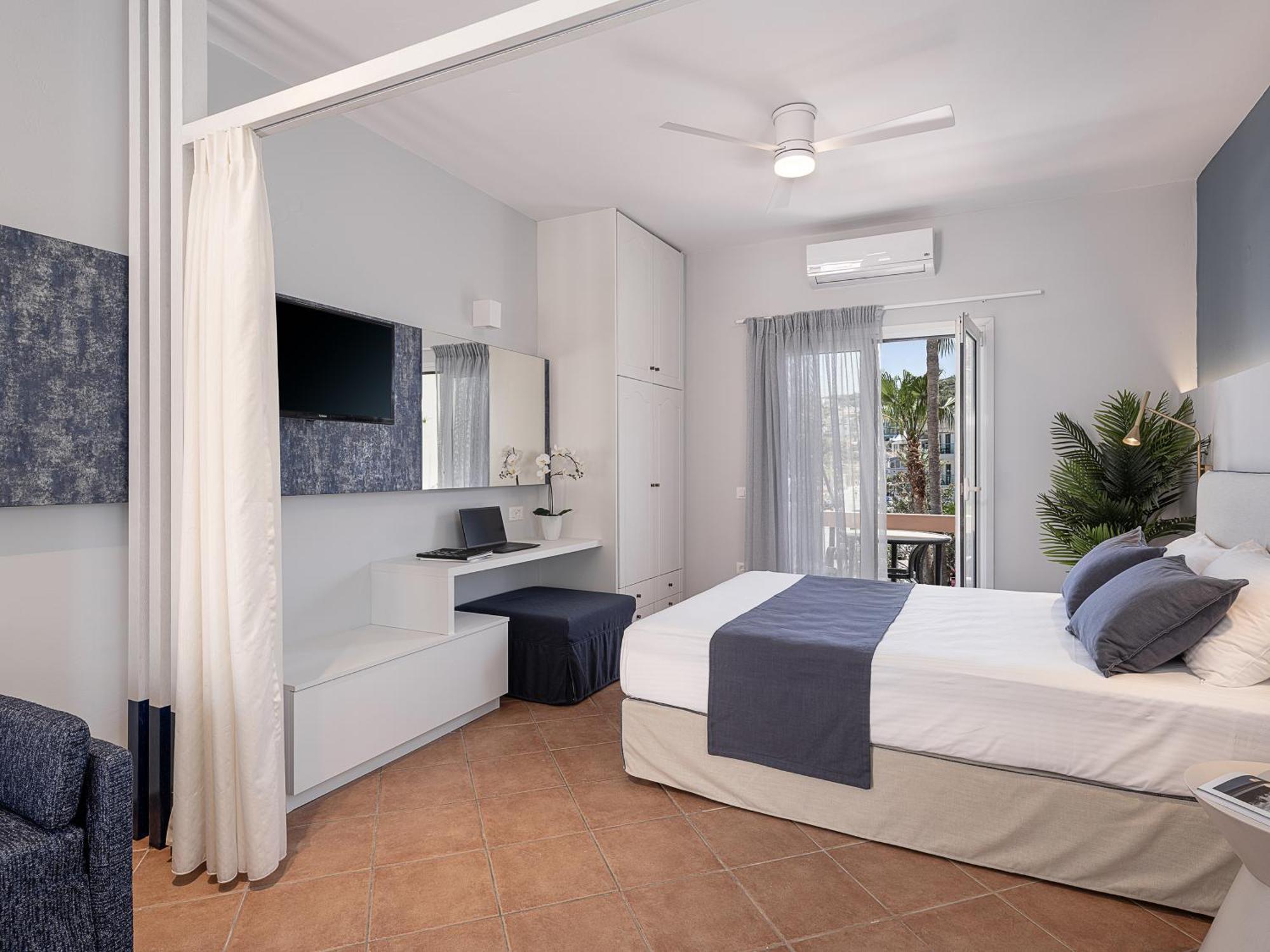 Elena Seafront Luxury Apartments Apartment *